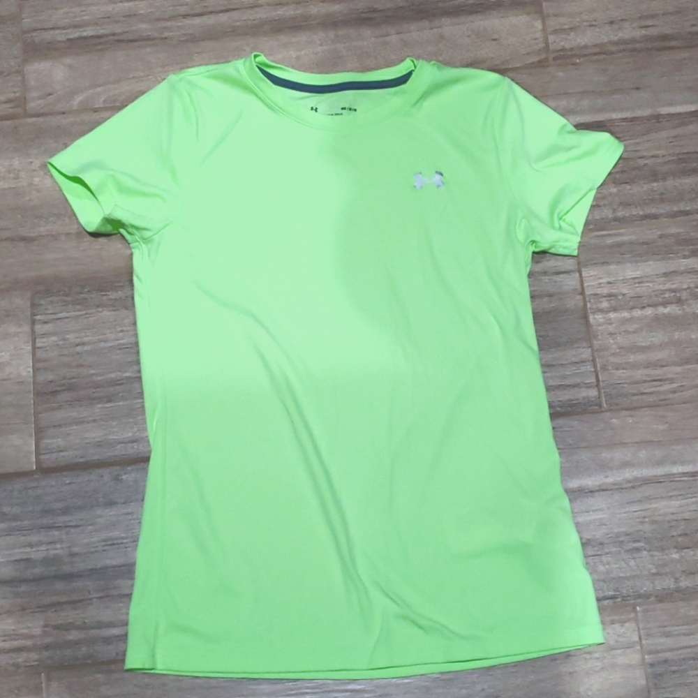 Under armor shirt